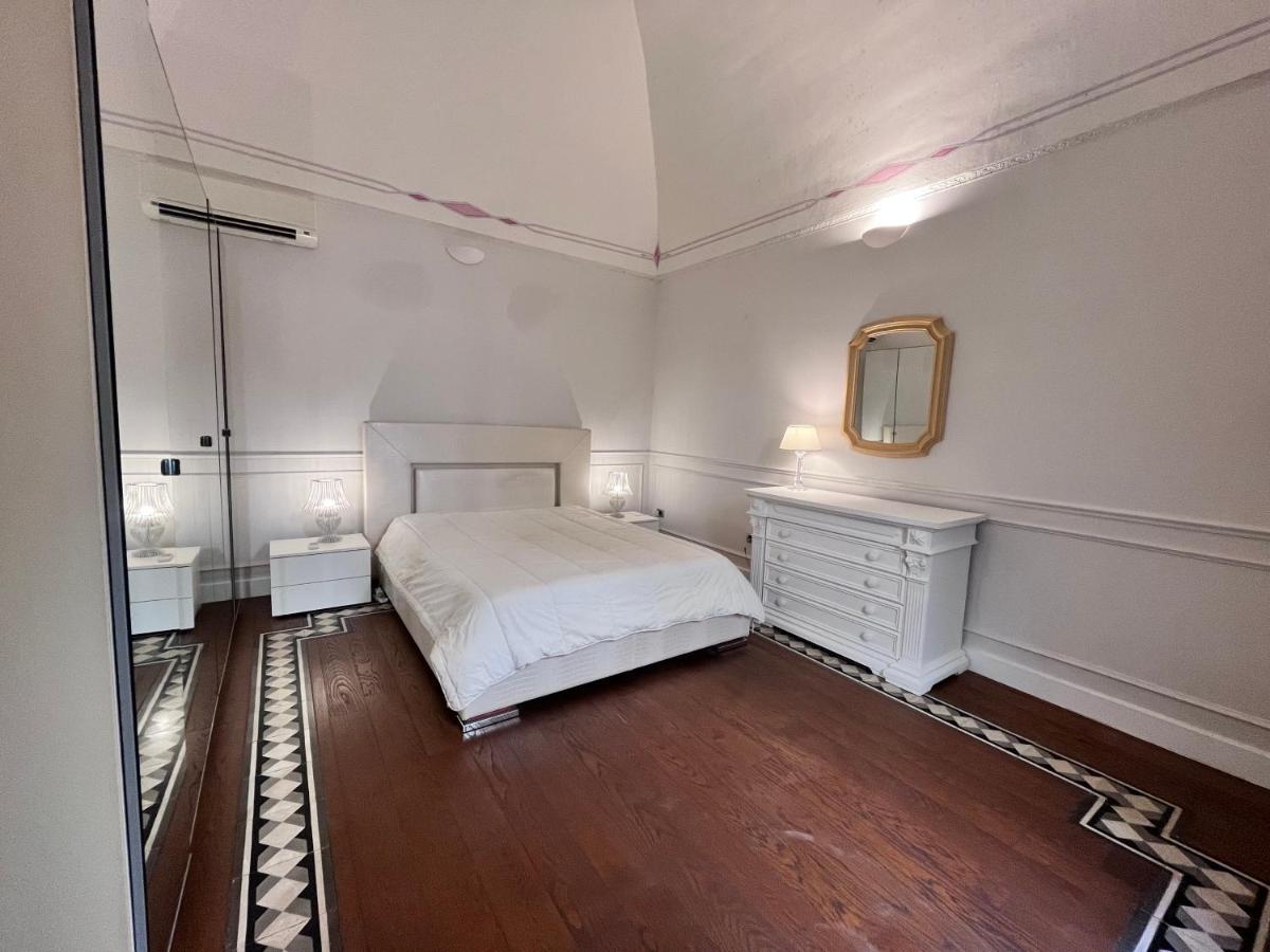 Appartement Il Duomo E Il Mare à Brindisi Extérieur photo